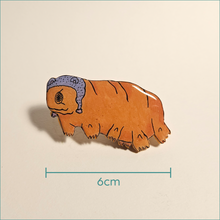 Load image into Gallery viewer, Water bear with hat