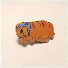 Load image into Gallery viewer, Water bear with hat
